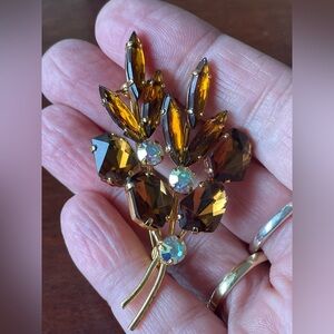 Vintage Mid Century Gold-Tone Amber & Aurora Borealis Crystal Floral Brooch Pin